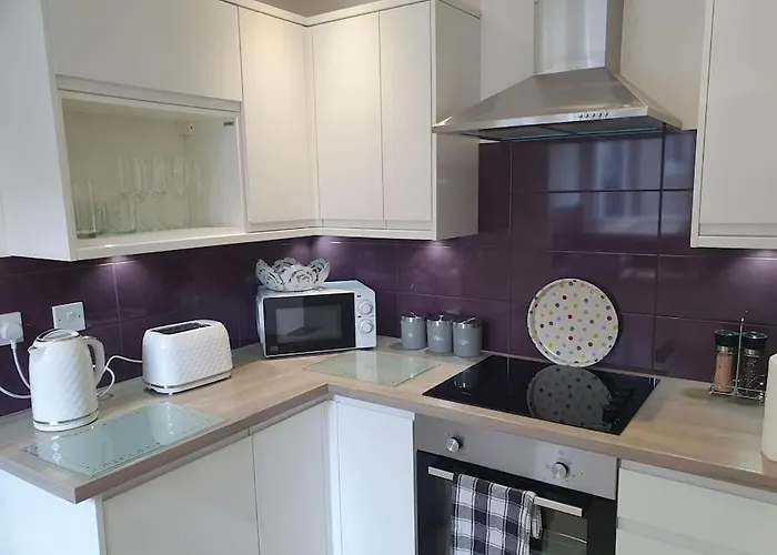 The Elfin- Lovely 1 Bedroom - Free Parking